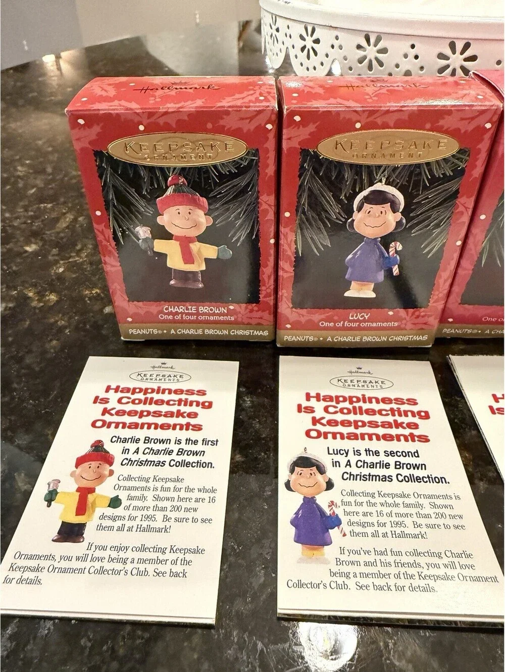 Hallmark Keepsake 1995 Charlie Brown  Christmas Set 5 Ornaments Snow Scene New